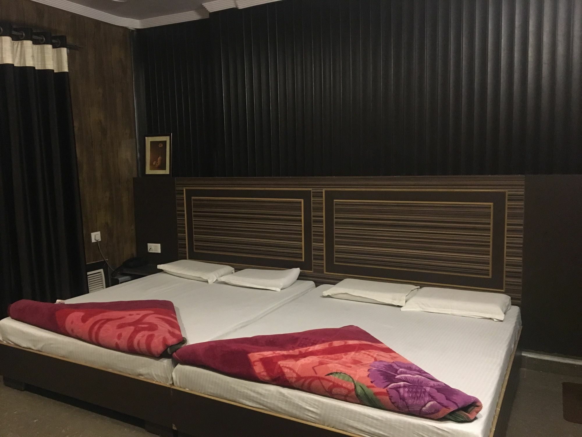 Grg Pardesi Hotel Haridwār Exterior foto